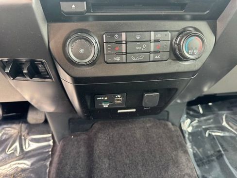 Used 2015 Ford F150 XLT w/ Equipment Group 302A Luxury AWD/4WD image 5