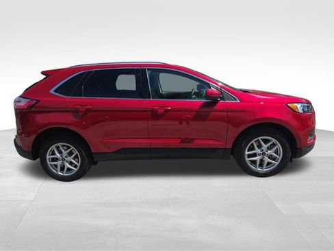 Used 2022 Ford Edge SEL w/ Convenience Package AWD/4WD image 4