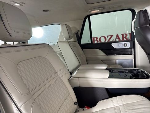 Used 2023 Lincoln Navigator Black Label image 18