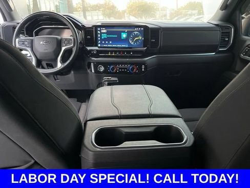 Used 2023 Chevrolet Silverado 1500 RST AWD/4WD image 15