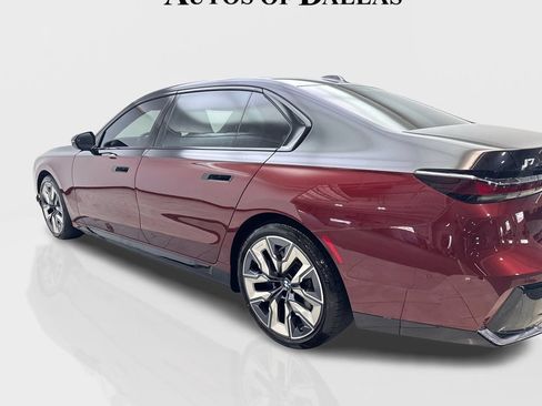 Used 2023 BMW i7 xDrive60 AWD/4WD image 14