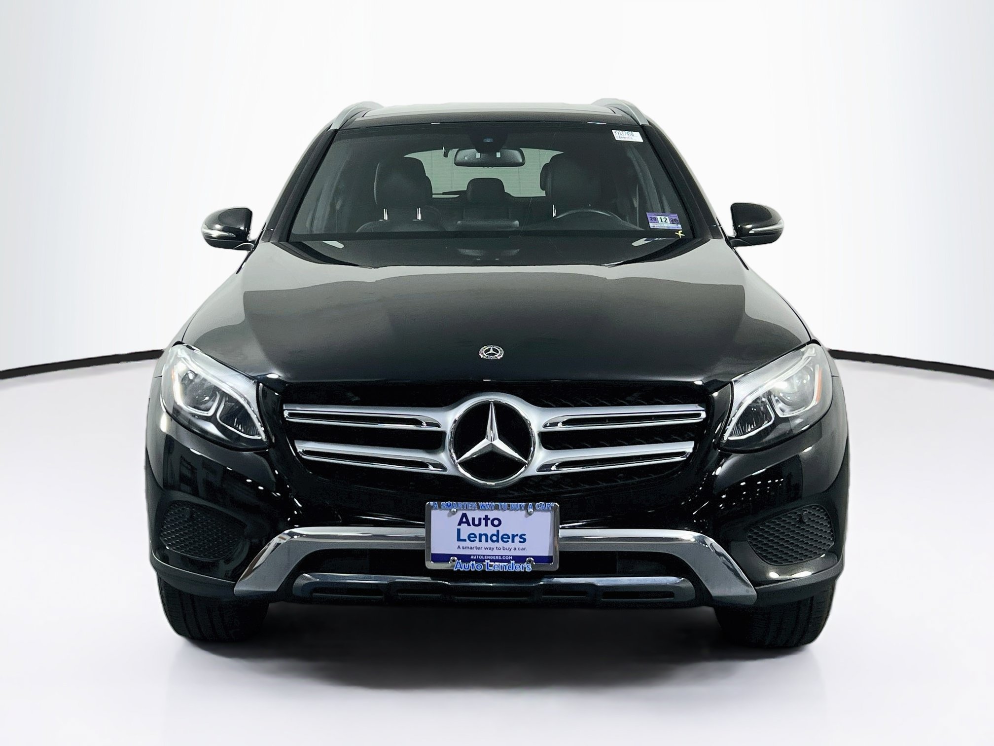 Used 2019 Mercedes-Benz GLC 300 4MATIC image 2