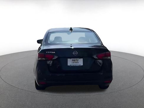 Used 2025 Nissan Versa SV FWD image 11