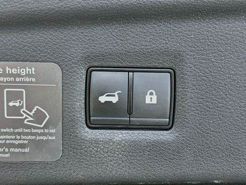 Used 2023 INFINITI QX50 Luxe FWD image 32