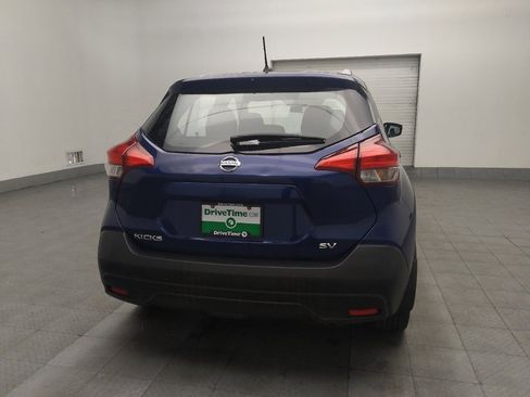 Used 2018 Nissan Kicks SV image 7