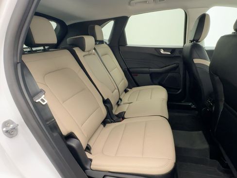 Used 2021 Ford Escape SEL w/ Technology Package image 27