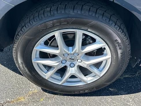 Used 2019 Volvo XC60 T5 Momentum FWD image 34