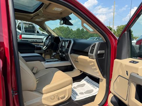 Used 2016 Ford F150 Lariat w/ Equipment Group 502A Luxury AWD/4WD image 32