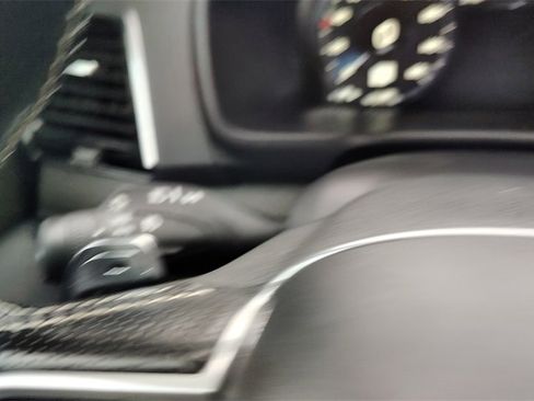 Used 2018 Volvo XC90 T6 R-Design w/ Convenience Package image 18