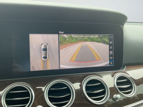 Used 2020 Mercedes-Benz E 350 Sedan w/ Driver Assistance Package image 16