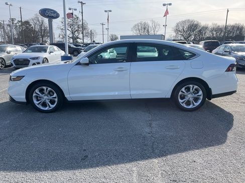 Used 2025 Honda Accord LX image 8