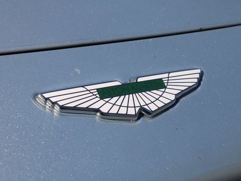 Used 2020 Aston Martin V8 Vantage Coupe image 11