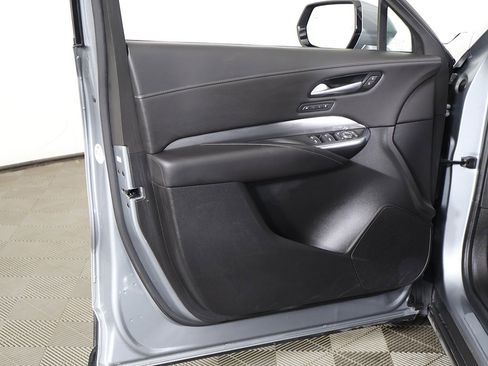 Used 2024 Cadillac XT4 Premium Luxury image 21