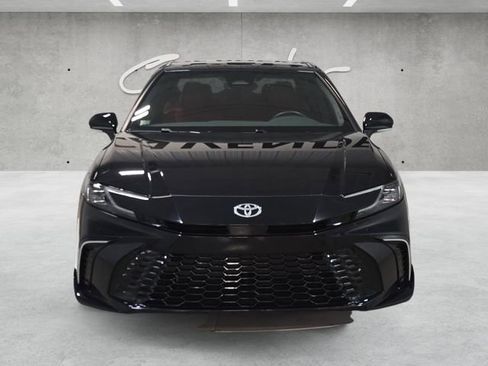 Used 2025 Toyota Camry XSE image 18