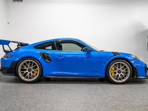 Used 2018 Porsche 911 GT2 RS RWD image 47