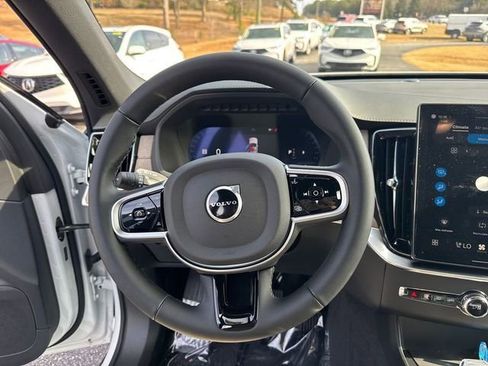 Used 2026 Volvo XC90 B5 Plus AWD/4WD image 19