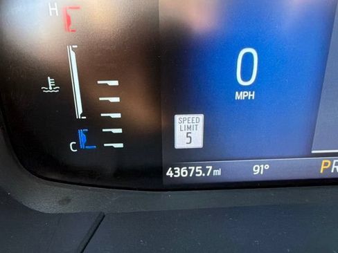 Used 2023 Ford Escape ST-Line w/ Tech Pack #1 FWD image 10