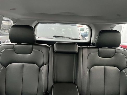 Certified 2023 Jeep Grand Cherokee Limited image 32