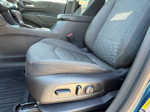 Used 2019 Chevrolet Equinox LT w/ LPO, Floor Liner Package FWD image 10