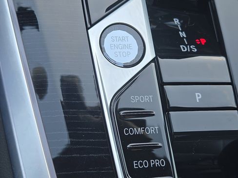 Used 2025 BMW X5 xDrive40i image 25