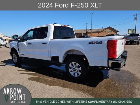 Used 2024 Ford F250 XLT AWD/4WD image 8