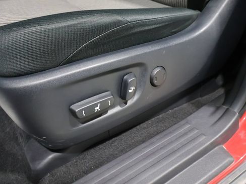 Used 2024 Toyota 4Runner SR5 AWD/4WD image 12