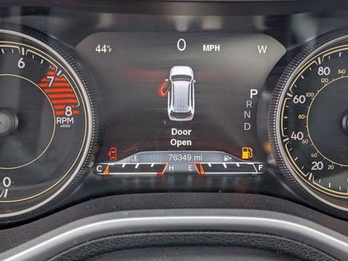 Used 2018 Jeep Cherokee Trailhawk w/ Quick Order Package 27L image 12