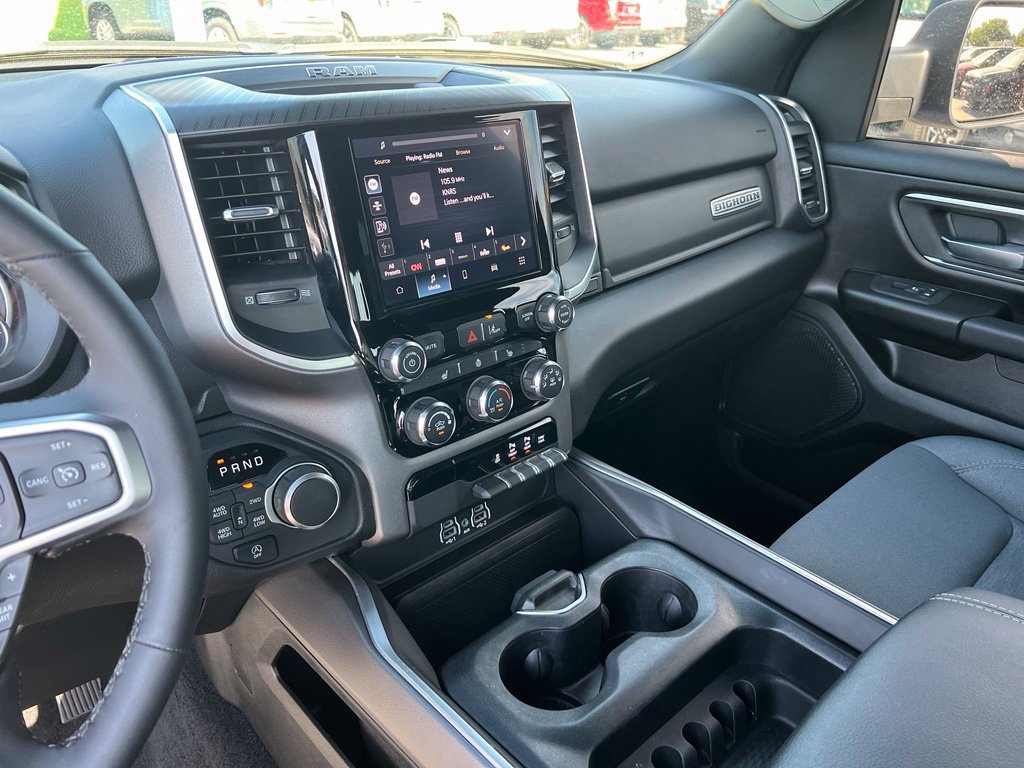 Used 2025 RAM 1500 Big Horn AWD/4WD image 32
