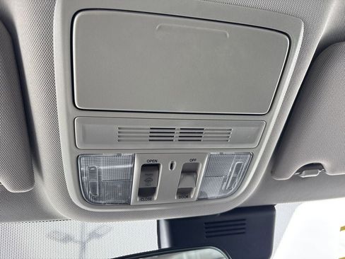 Used 2018 Honda Accord EX image 22