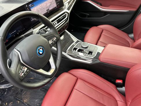 Used 2023 BMW 330e w/ Convenience Package image 5
