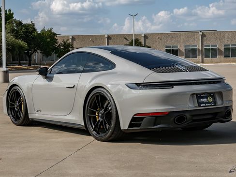 Used 2024 Porsche 911 Carrera GTS RWD image 11