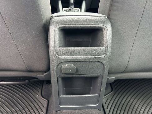 Used 2017 Volkswagen Jetta S w/ Jetta S Cold Weather Package image 9