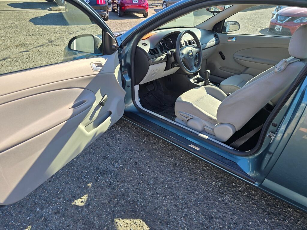 Used 2009 Chevrolet Cobalt LS FWD image 19