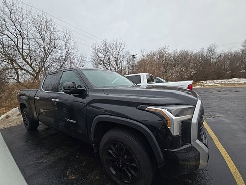 Used 2022 Toyota Tundra Limited image 2