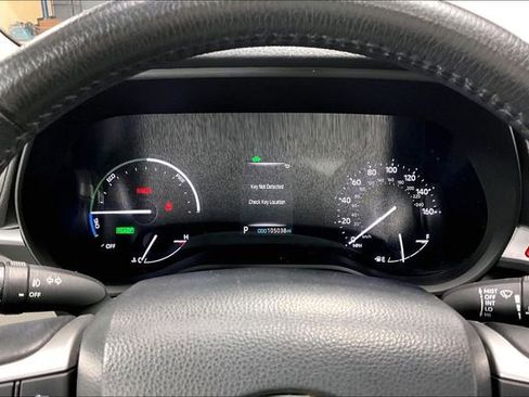 Used 2023 Toyota Sienna XLE AWD/4WD image 13