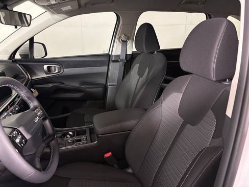 New 2026 Kia Sorento LX FWD image 18