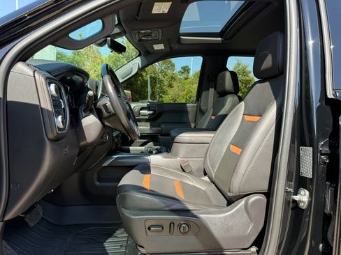 Used 2019 GMC Sierra 1500 AT4 w/ AT4 Premium Package AWD/4WD image 9