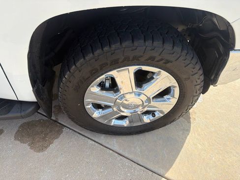 Used 2021 Toyota Tundra 1794 Edition AWD/4WD image 14