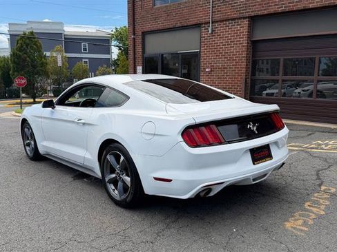 Used 2016 Ford Mustang Coupe RWD image 8