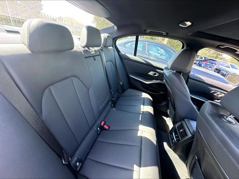 Used 2020 BMW 330i Sedan w/ Driving Assistance Package RWD image 26