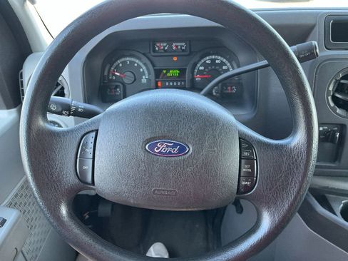 Used 2011 Ford E-150 and Econoline 150 w/ PWR Group image 22