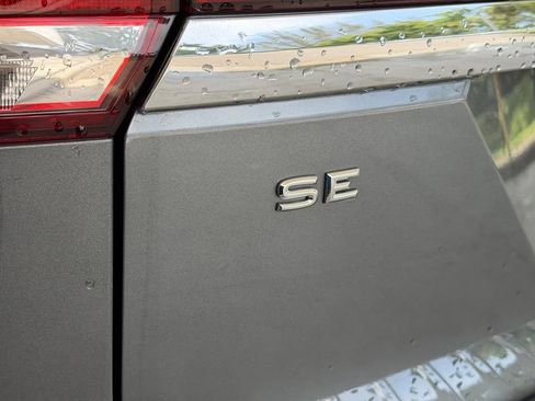 Used 2019 Volkswagen Atlas SE FWD image 14