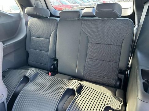 New 2026 Chevrolet Traverse LT w/ LPO, Floor Liner Package FWD image 5