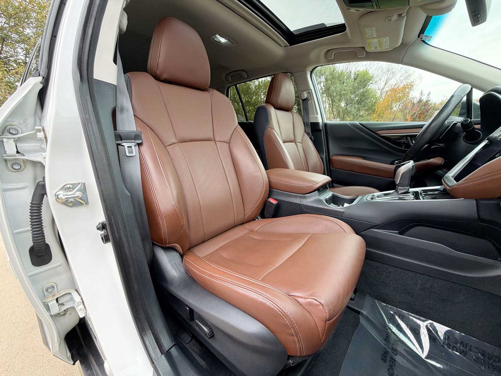 Used 2020 Subaru Outback Touring w/ Popular Package #2 AWD/4WD image 19