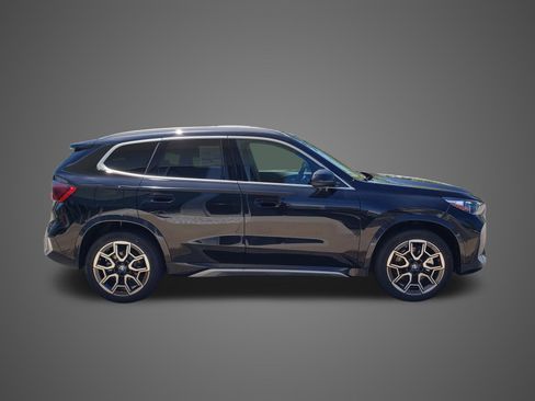 New 2026 BMW X1 xDrive28i w/ Technology Package AWD/4WD image 5