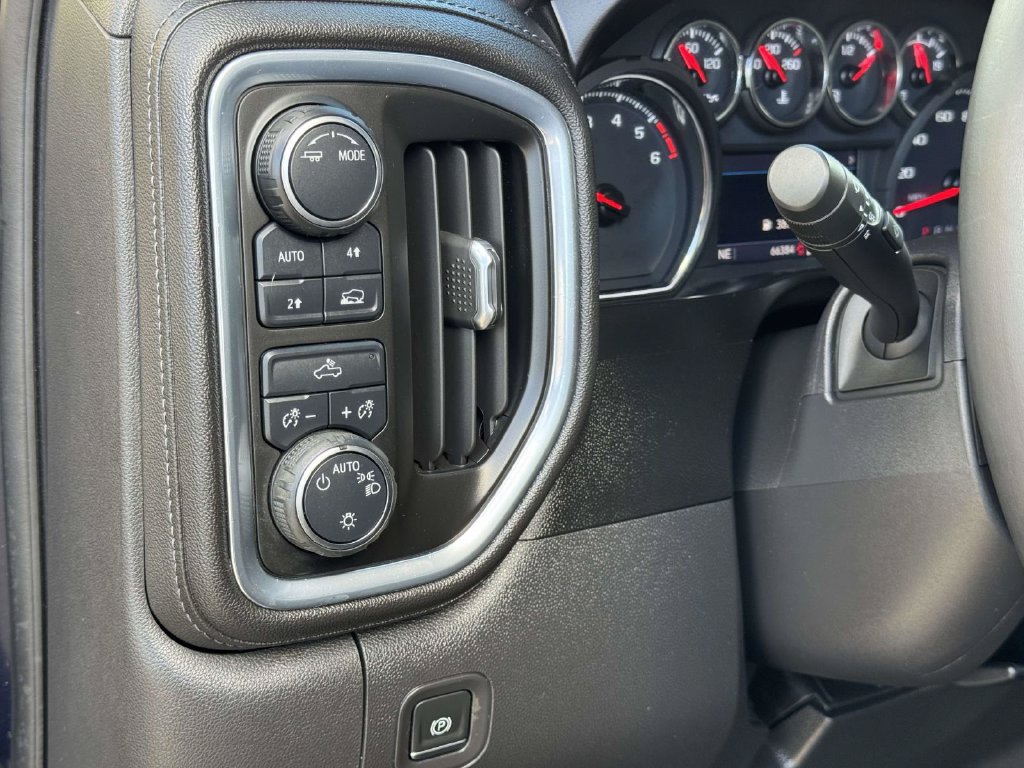 Used 2021 Chevrolet Silverado 1500 LT AWD/4WD image 10