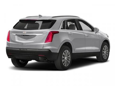 Used 2018 Cadillac XT5 Premium Luxury image 2