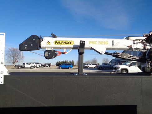 Used 2024 Ford F350 XL w/ XL Chrome Package image 17