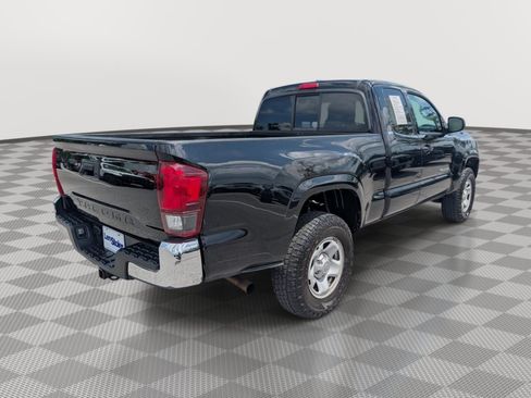 Used 2022 Toyota Tacoma SR5 RWD image 5