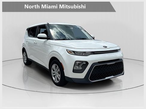 Used 2020 Kia Soul LX FWD image 1